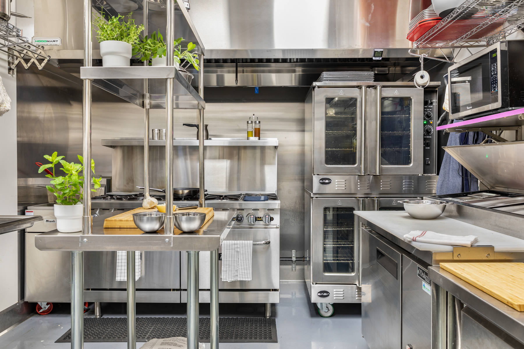 On Kitchens Fully Certified Commercial Kitchens for Rent